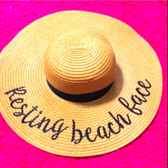 🆕 Floppy beach/sun hat “ Resting Beach Face” - Picture 2 of 5